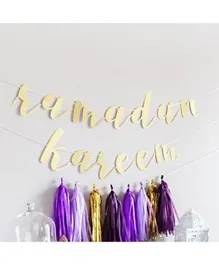 ماركات مختلفة - مخطوطة رمضان كريم - ذهبي