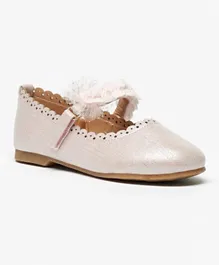 Juniors - Floral Applique Ballerina Shoes With Hook And Loop Closure - Pink