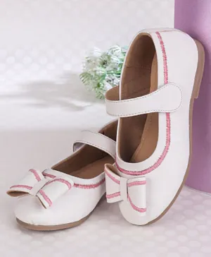 Babyoye Party Wear Belly Shoes Bow Applique - White