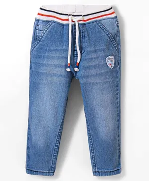 بيبي هاغ - بنطال جينز مزين برقعة - أزرق