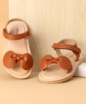Babyoye Solid Sandals With Velcro Closure & Bow Applique- Brown