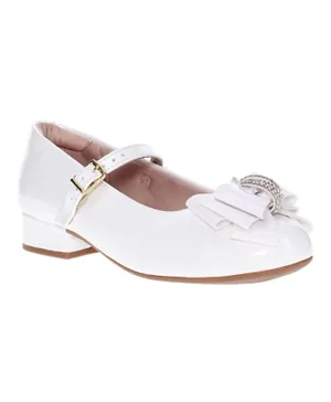 Molekinha - Pre teen Girls Closed Shoes - White