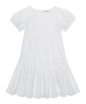 مينوتي فستان بروديري أنجليز بتصميم متدرج  - لون أبيض