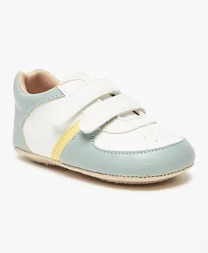 بيرفيت - حذاء رياضي للأولاد - أخضر