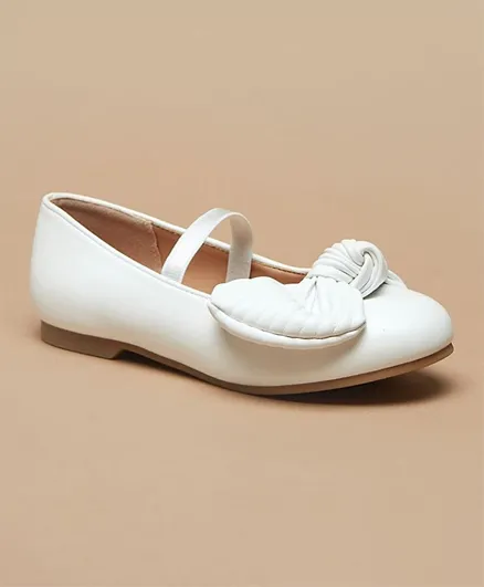 جونيورز - حذاء باليرينا مزين بالفيونكة - أبيض