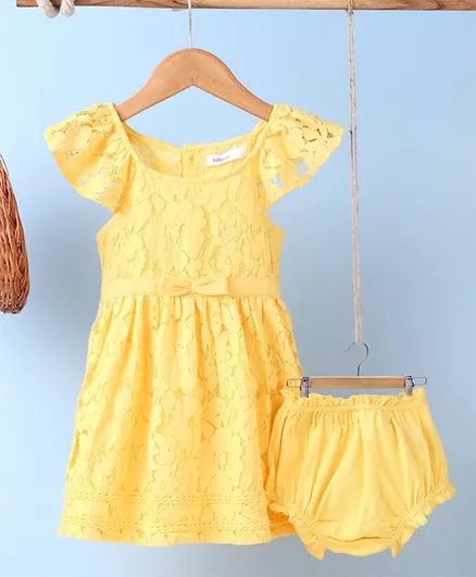 بيبي اوي فستان دانتيل بأكمام قصيرة مع بلومر وتطبيق عقدة - أصفر فاتح