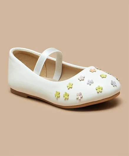 Flora Bella By Shoexpress - Floral Embellished Mary Jane Shoes - White