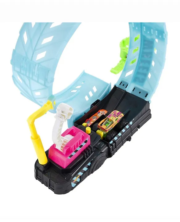 Hot Wheels Monster Truck Epic Loop Challenge Playset