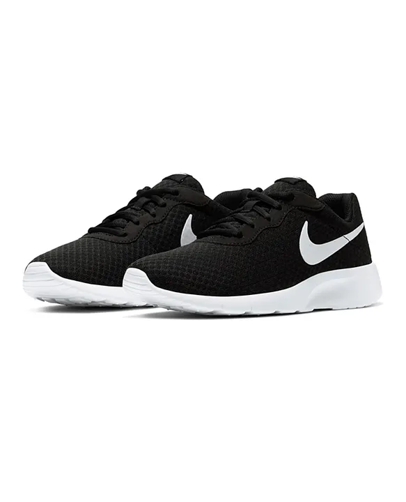 Mal funcionamiento Desgastado Secretar Buy Nike Tanjun GS Shoes Black for Both (11-12Years) Online, Shop at  FirstCry.sa - 30696aeee5846